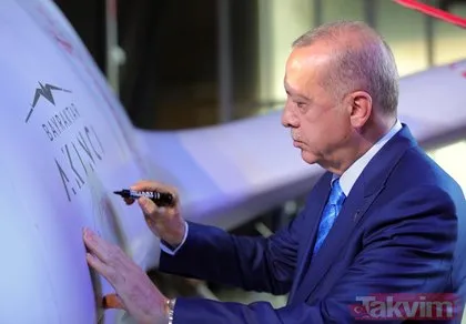 Başkan Erdoğan’dan Bayraktar Akıncı TİHA’ya tarihi imza