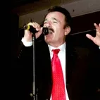 Ferdi Tayfur’un kızı Tuğçe’den kardeşine duygusal yanıt: Hepimiz birbirimize kırıldık