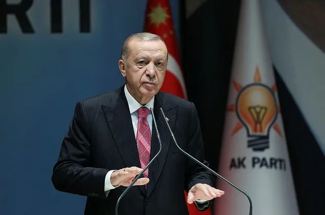 AK Parti 21. yılını kutladı! Başkan Erdoğan'dan 2023 mesajı: Seçimi kazanarak taçlandıracağız