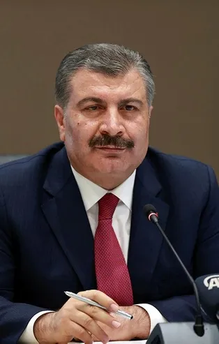 Son dakika: Sağlık Bakanı Fahrettin Koca: Maskesiz dolaşanları, maske takıyormuş gibi yapanları uygun dille uyaralım