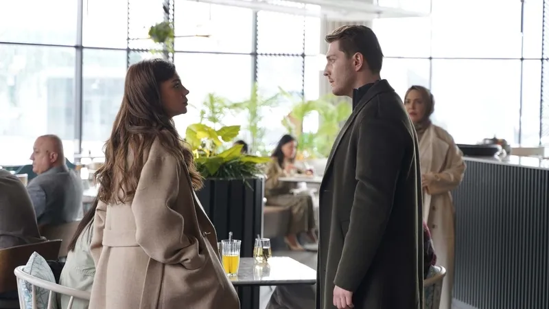 ayni-yagmur-altinda-2-bolumde-neler-oldu-rosa-hayatinin-en-zor-kararini-verdi-1771317172575.jpg Aynı Yağmur Altında 2. bölümde neler oldu? Rosa hayatının en zor kararını verdi-3