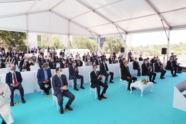 hazine-ve-maliye-bakani-berat-albayraktan-barbaros-hayrettin-pasa-camii-paylasimi-1593793785677.jpeg Hazine ve Maliye Bakanı Berat Albayrak'tan 'Barbaros Hayrettin Paşa Camii' paylaşımı-4