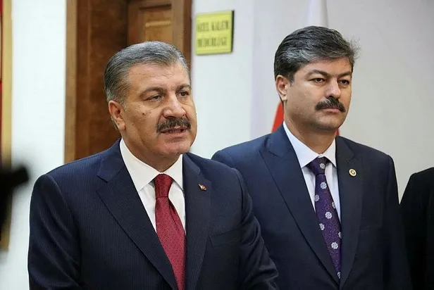 koronavirusun-yeni-varyanti-turkiyede-goruldu-mu-saglik-bakani-fahrettin-koca-acikladi-1692787870746.jpeg Koronavirüs'ün yeni varyantı Türkiye'de görüldü mü? Sağlık Bakanı Fahrettin Koca açıkladı-4