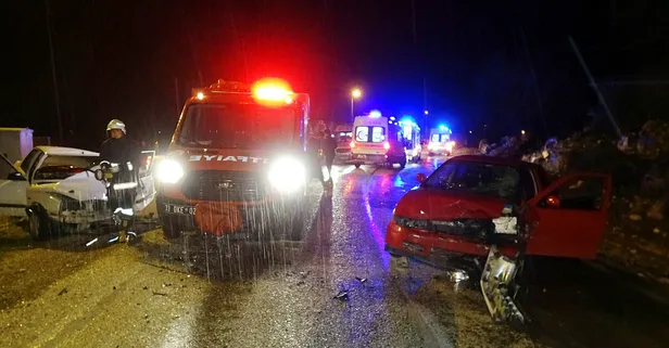 Mersin’de korkunç kaza! Ölü ve yaralılar var