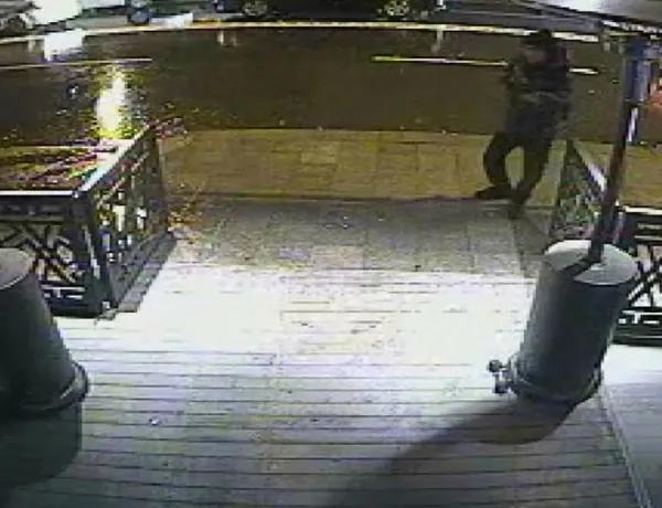 istanbuldaki-gece-kulubu-reina-saldirisinda-parmagi-olan-zanli-kirgizistanda-yakalandi-1639153441338.jpg İstanbul'daki gece kulübü Reina saldırısında parmağı olan zanlı Kırgızistan'da yakalandı-3