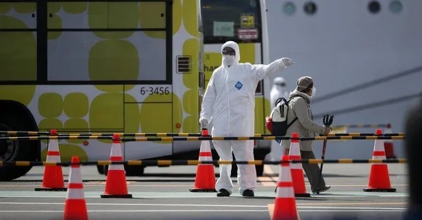 Ölümcül hastalık sınırımıza kadar geldi! Coronavirüs İran'da 2 can aldı...
