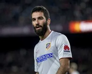 Yıldız oyuncu hastaneye kaldırıldı!