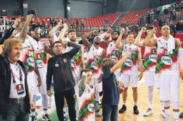 Karşıyaka&Bahçeşehir yarı finale yükseldi (Yurttan ve dünydan spor gündemi)