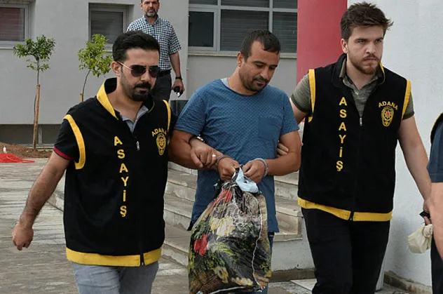 Adana'da sahte polis operasyonundan servet çıktı