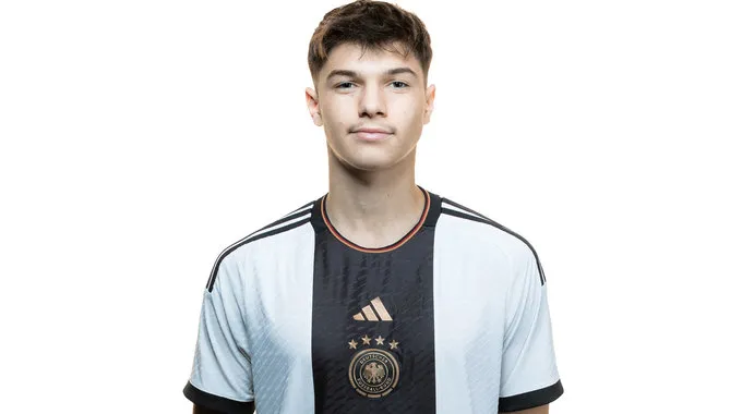 Beşiktaş Fenerbahçe ve Galatasaray 17'lik o ismin peşinde! - 5