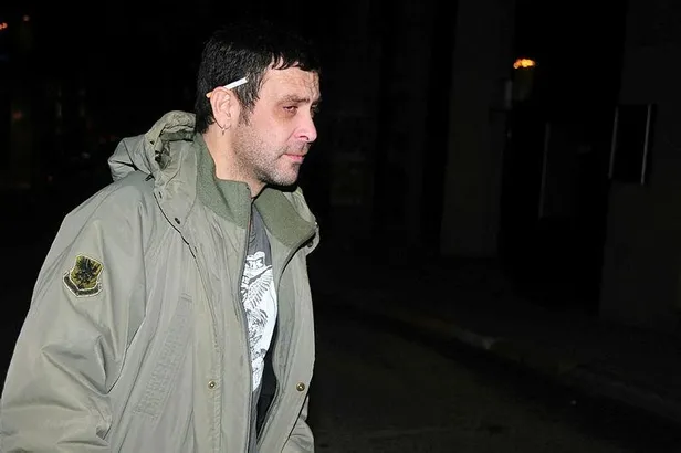 nejat-islerin-son-halini-gorenler-sasti-kaldi-kendisini-goruntuleyen-muhabirlere-hakaretler-yagdirdi-1639337783171.jpeg Nejat İşler'in son halini görenler şaştı kaldı! Kendisini görüntüleyen muhabirlere hakaretler yağdırdı-10