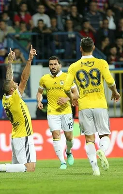 Fenerbahçe deplasmanda Karabükspor'u 7-0 mağlup etti