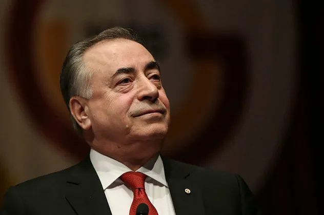 Galatasaray Olağan Mali Genel Kurulu'nda tansiyon yükseldi