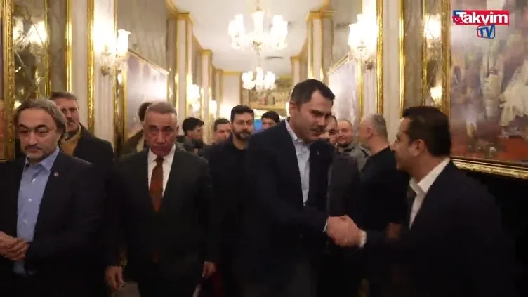 Cumhur İttifakı İBB Başkan Adayı Murat Kurum Sultangazi’de sivil toplum kuruluşları temsilcileri ve muhtarlarla bir araya geldi