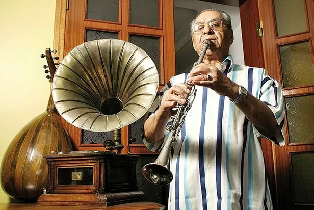 SON DAKİKA: Klarnet sanatçısı Mustafa Kandıralı hayatını kaybetti | Mustafa Kandıralı kimdir?-4