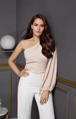 Fahriye Evcen anneliğe çabuk alıştı! "Yorgun ama mutlu"