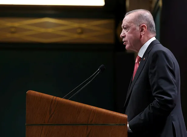 son-dakika-baskan-recep-tayyip-erdogandan-kabine-sonrasi-kritik-aciklamalar-1642621253800.jpg Son dakika: Başkan Recep Tayyip Erdoğan'dan Kabine sonrası kritik açıklamalar-4