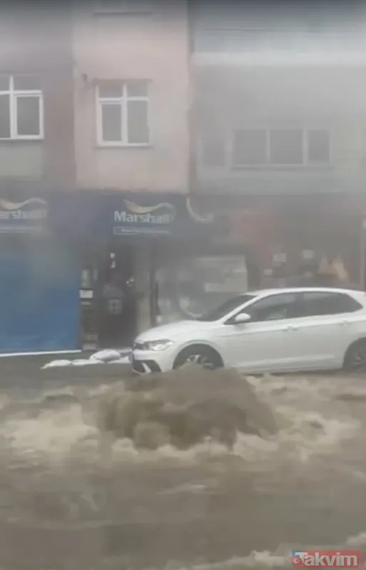 Bursa'da sağanak hayatı felç etti! Ev, iş yeri, AVM otoparkı ve metroları su bastı... Taşan Nilüfer Çayı'ndan ceset çıktı - 27