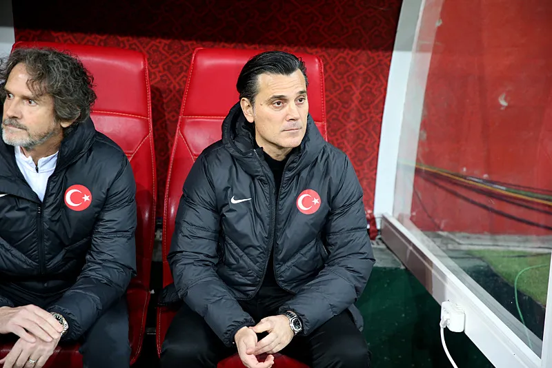 Vincenzo Montella'dan Galler maçı yorumu: Bahaneye gerek yok! - 1