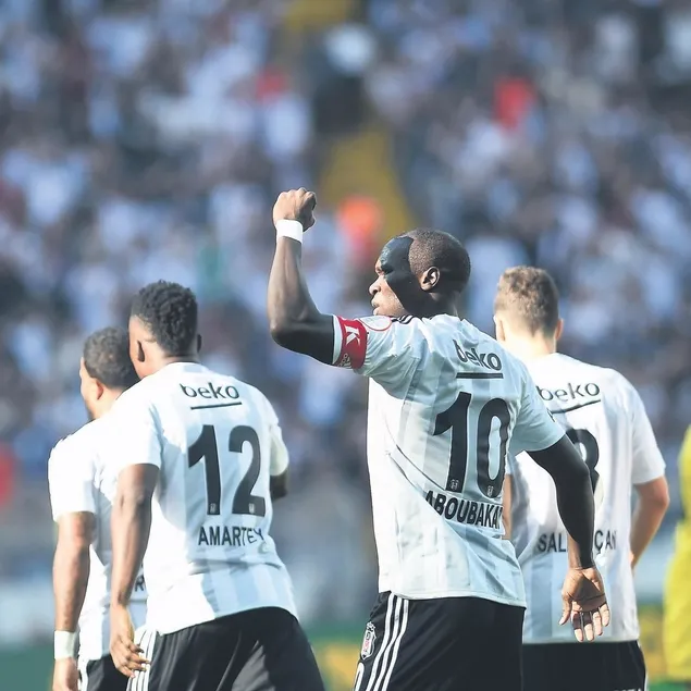 Bir çiçekle bahar gelmez