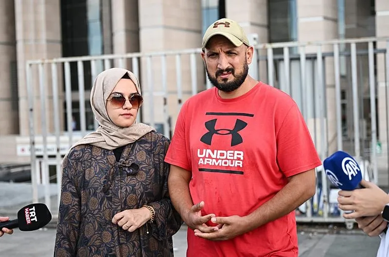 Mehmet İzmirlioğlu ve Merve İzmirlioğlu