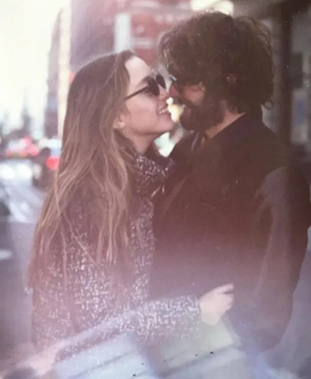 Masumlar Apartmanı'nın Han'ı Birkan Sokullu ile Tuğba Ekinci'nin yatak sahnesi sosyal medyayı yıktı!-7