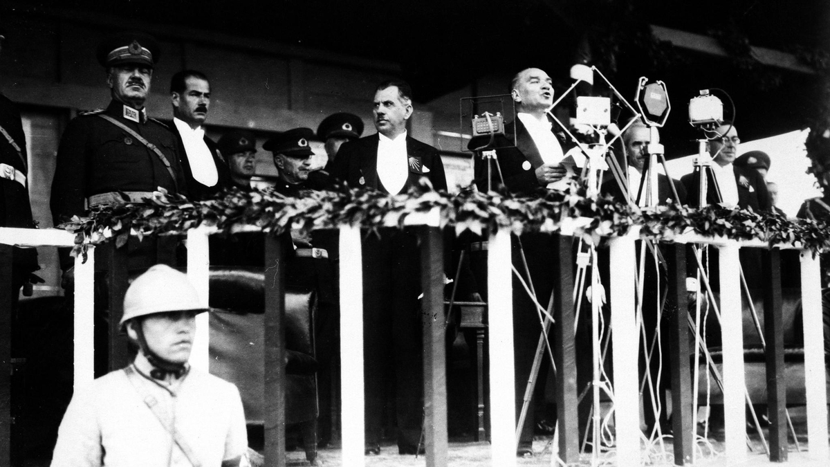 Cumhurbaşkanlığı Kabinesi'nden Cumhuriyet'in 101. yılı mesajı