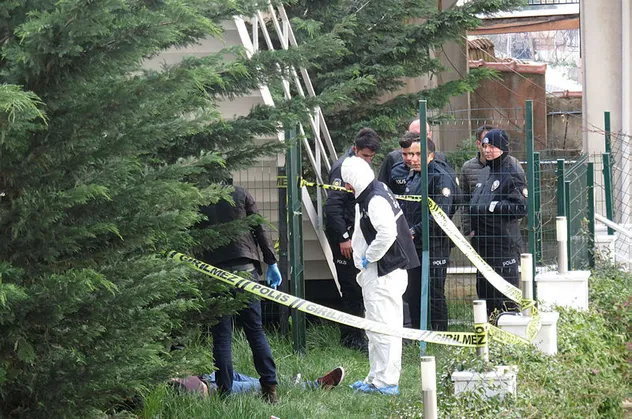 İstanbul Ümraniye'de kan donduran olay! Erkek cesedi bulundu