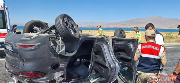 Van'da 'kafa kafaya' facia! Cip ters döndü otomobil kağıt gibi ezildi - 18