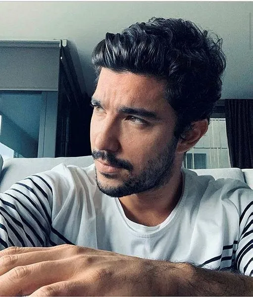 kaan-yildirimin-gonlunu-kaptirdigi-yeni-guzel-1641323239339.jpeg Kaan Yıldırım'ın gönlünü kaptırdığı yeni güzelde ilginç detay! Görenler şaştı kaldı-6