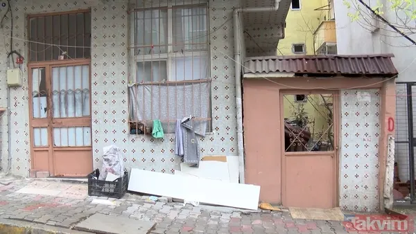 "Ufak Çocuk Kapıyı Açıyor" Kapıda Zorlama Görülmediğini Belirten Mehmet K., "Ben Girdiğimde Zaten Etraf Dağınıktı, Şimdi Hırsızlık Diyeceğim Ama Hırsızlıkta Da...