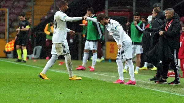 fifa-oyuncu-degisikligiyle-alakali-tarihi-kararini-duyurdu-1655124694379.jpg FIFA, oyuncu değişikliğiyle alakalı tarihi kararını duyurdu!-3