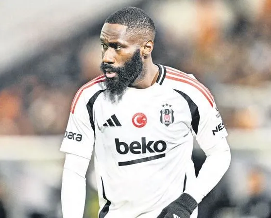 Masuaku’nun menajeri Atina’da