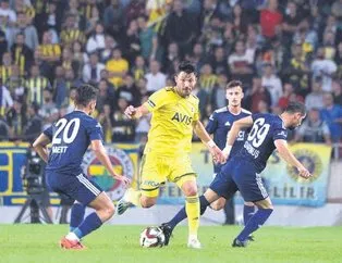 Kanarya’da 9 isim yolcu