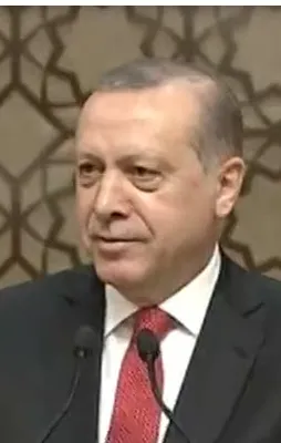 "Şu yeryüzü er meydanı"
