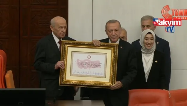 Başkan Erdoğan mazbatasını aldı | Video