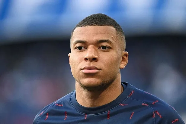 Fransa futbolunda sezonun en iyileri belli oldu: Mbappe, art arda üçüncü kez yılın en iyi oyuncusu-4