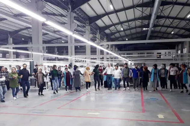 Bu halay pahalıya patladı! Akılalmaz görüntü sonrası ceza yağdı