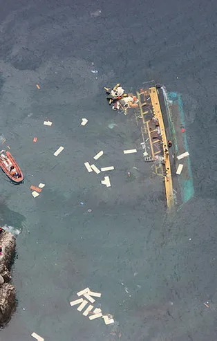 Alanya'da gezi teknesi battı