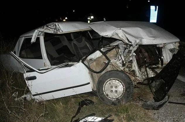 Konya'da traktör ve otomobil birbirine girdi: 1 ölü 2 yaralı