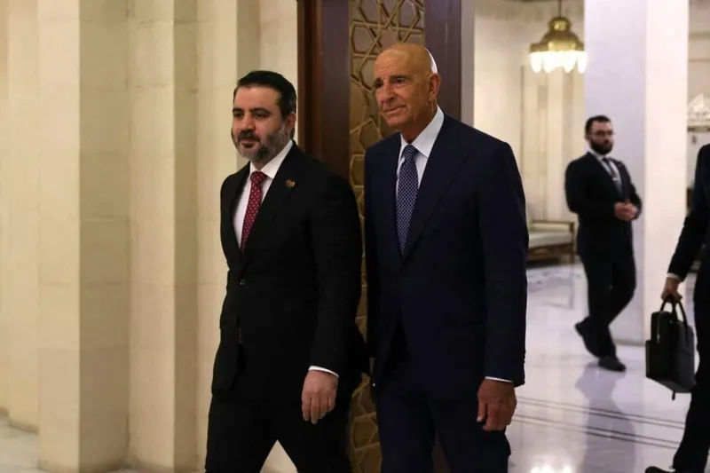 abdi-samdan-dondu-sdg-halepe-saldirdi-catismalarin-yogunlastigi-iki-nokta-ankaradan-son-ikaz-ya-mutabakatla-ya-1767772252002.jpeg Abdi Şam'dan döndü SDG Halep'e saldırdı! Suriye ordusu YPG'nin inlerine giriyor: Çatışmaların yoğunlaştığı iki nokta-5