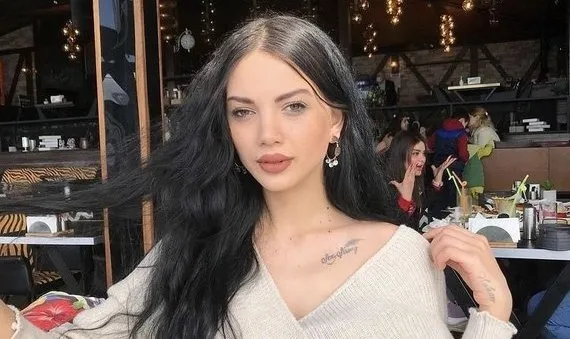son-dakika-tiktok-fenomeni-dilan-koc-oldurulmek-ve-tecavuzle-tehdit-edilmisti-3-kisi-gozaltina-alindi-1618061302559.jpg SON DAKİKA: TikTok fenomeni Dilan Koç'u tecavüz ve ölümle tehdit eden 3 kişi gözaltına alındı-12