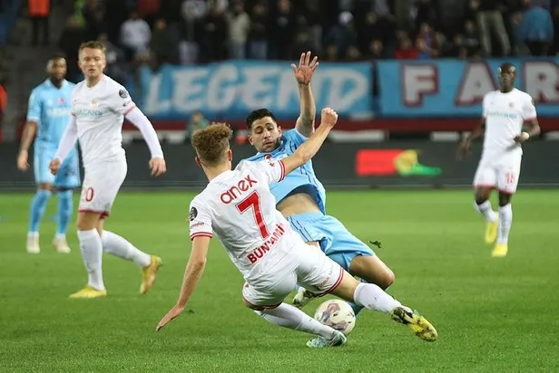 firtina-moral-tazeledi-trabzonspor-zorlu-rakibi-antalyayi-iki-golle-gecmeyi-basardi-1675278542790.jpeg Fırtına moral tazeledi! Trabzonspor zorlu rakibi Antalya'yı iki golle geçmeyi başardı-10