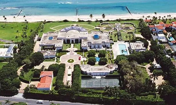 donald-trumpa-karsi-acilan-davada-trump-organizasyonu-ve-cocuklari-sanik-olarak-gosterildi-1663779081679.jpg Donald Trump'a karşı açılan davada Trump Organizasyonu ve çocukları sanık olarak gösterildi.-2