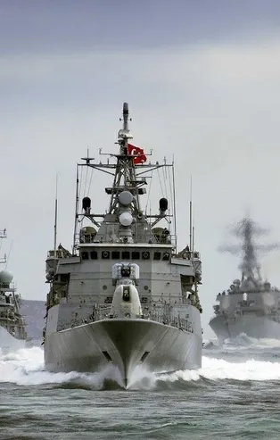 Türk savaş gemileri Akdeniz'e iniyor!
