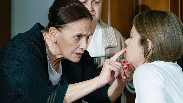 Camdaki Kız sandığınız gibi değil işin altından neler çıkacak neler! Annesinin her şeyden sakındığı Nalan'ın yasak aşkı...-6