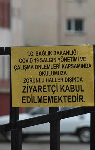 Eskişehir'de lisede koronavirüs alarmı! Öğretmenin testi pozitif çıkınca hepsi karantinaya alındı