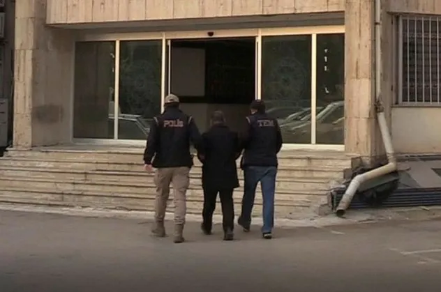 Gaziantep'te FETÖ'cülere operasyon: 5 gözaltı