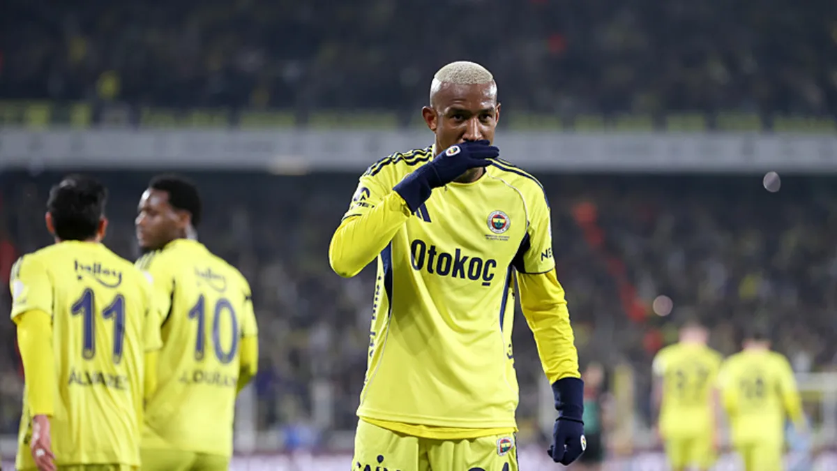 Anderson Talisca durmak bilmiyor! Olimpiyat Stadı'nda da sahnede