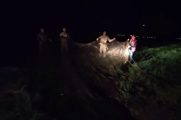 Van'da kaçak avlanan 16 ton 200 kilo inci kefali ele geçirildi